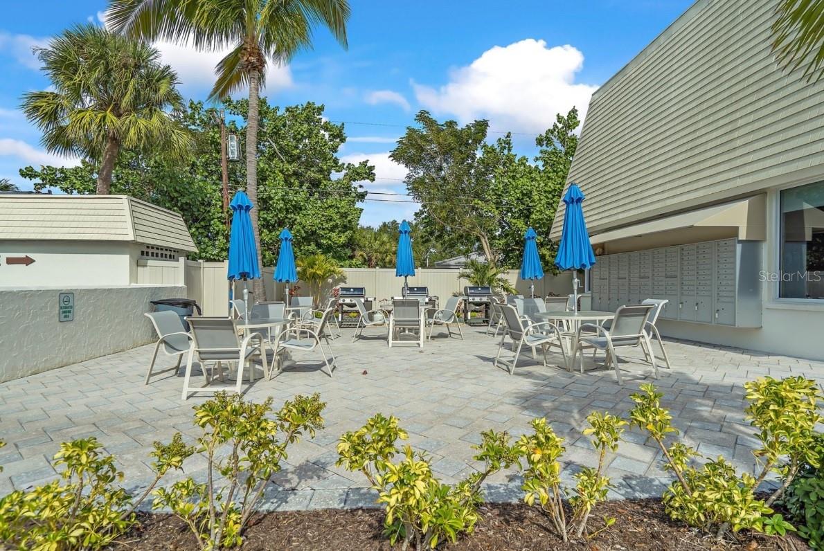 CRESCENT ROYALE 3 - Residential