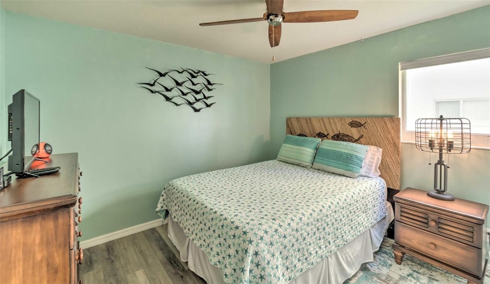 CRESCENT ROYALE 3 - Residential