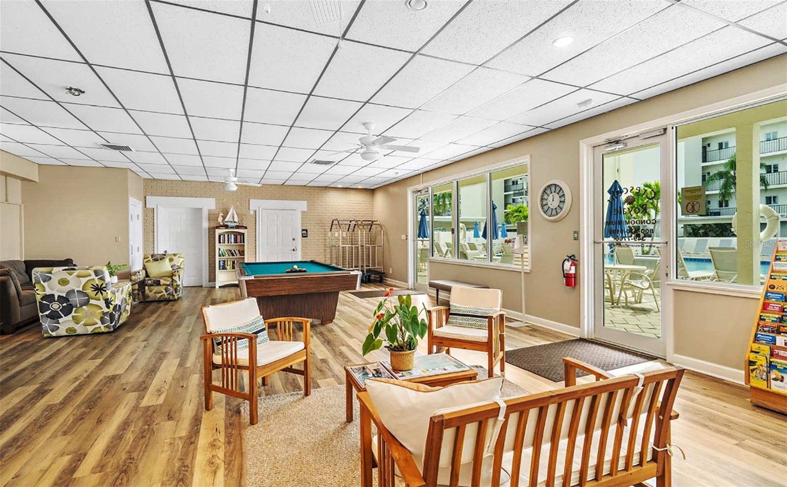 CRESCENT ROYALE 3 - Residential