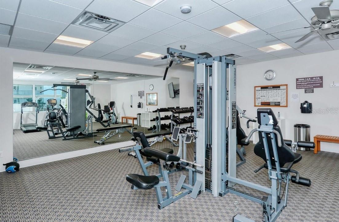 CRESCENT ROYALE 3 - Residential