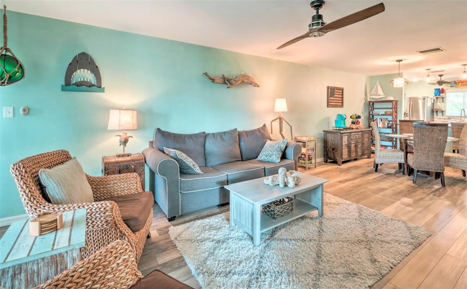 CRESCENT ROYALE 3 - Residential