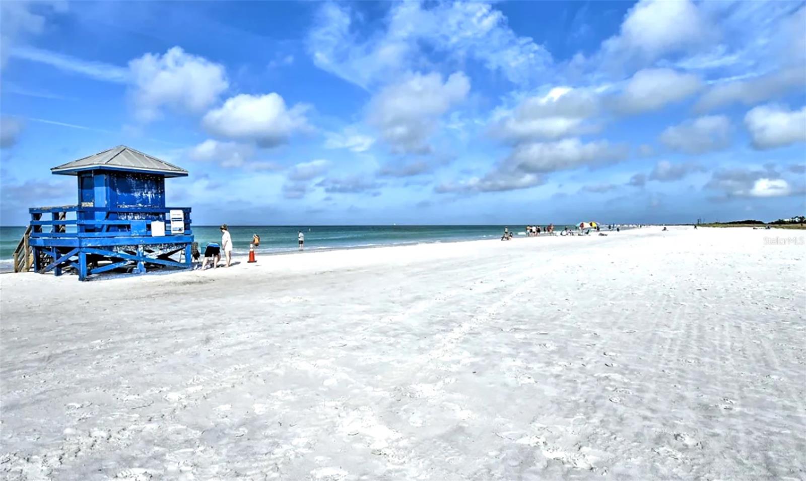 CRESCENT ROYALE 3 - Residential