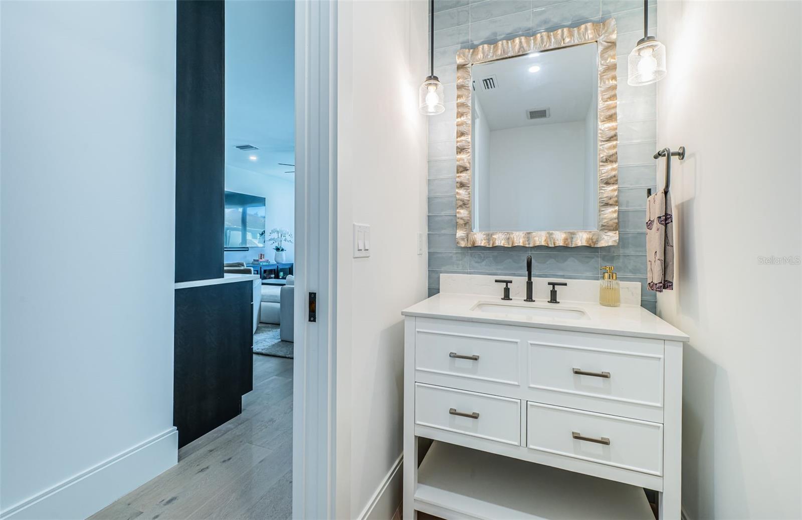 REDINGTON SHORES YACHT & TENNIS CLUB - Residential