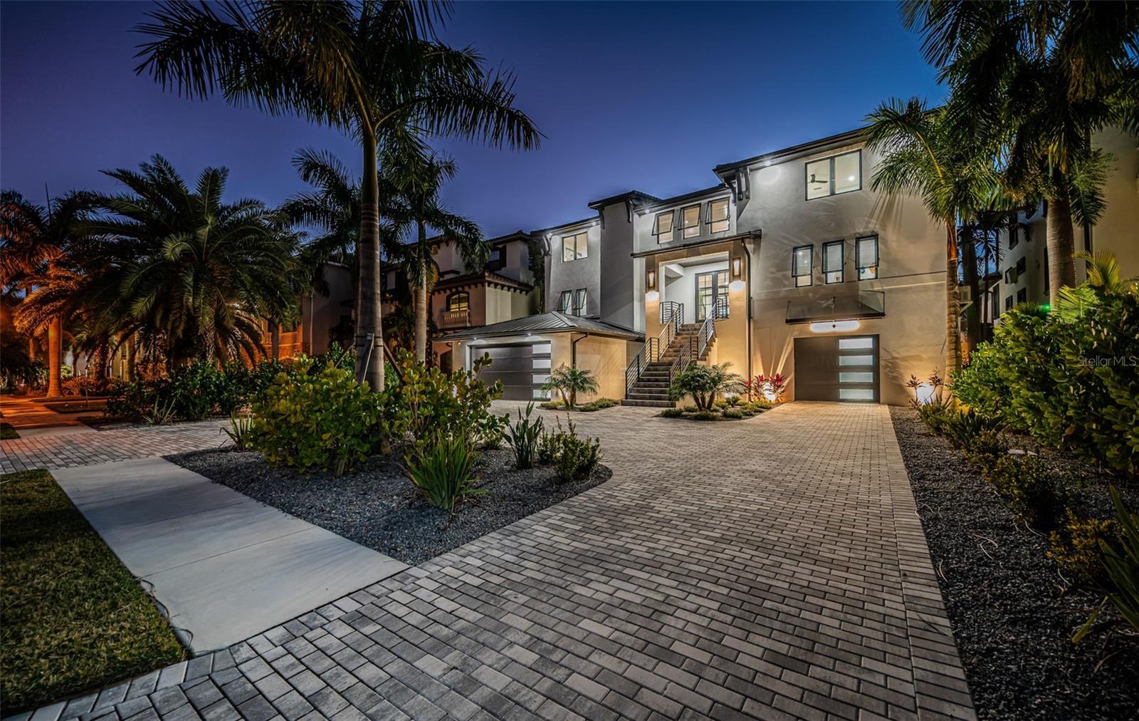 REDINGTON SHORES YACHT & TENNIS CLUB - Residential