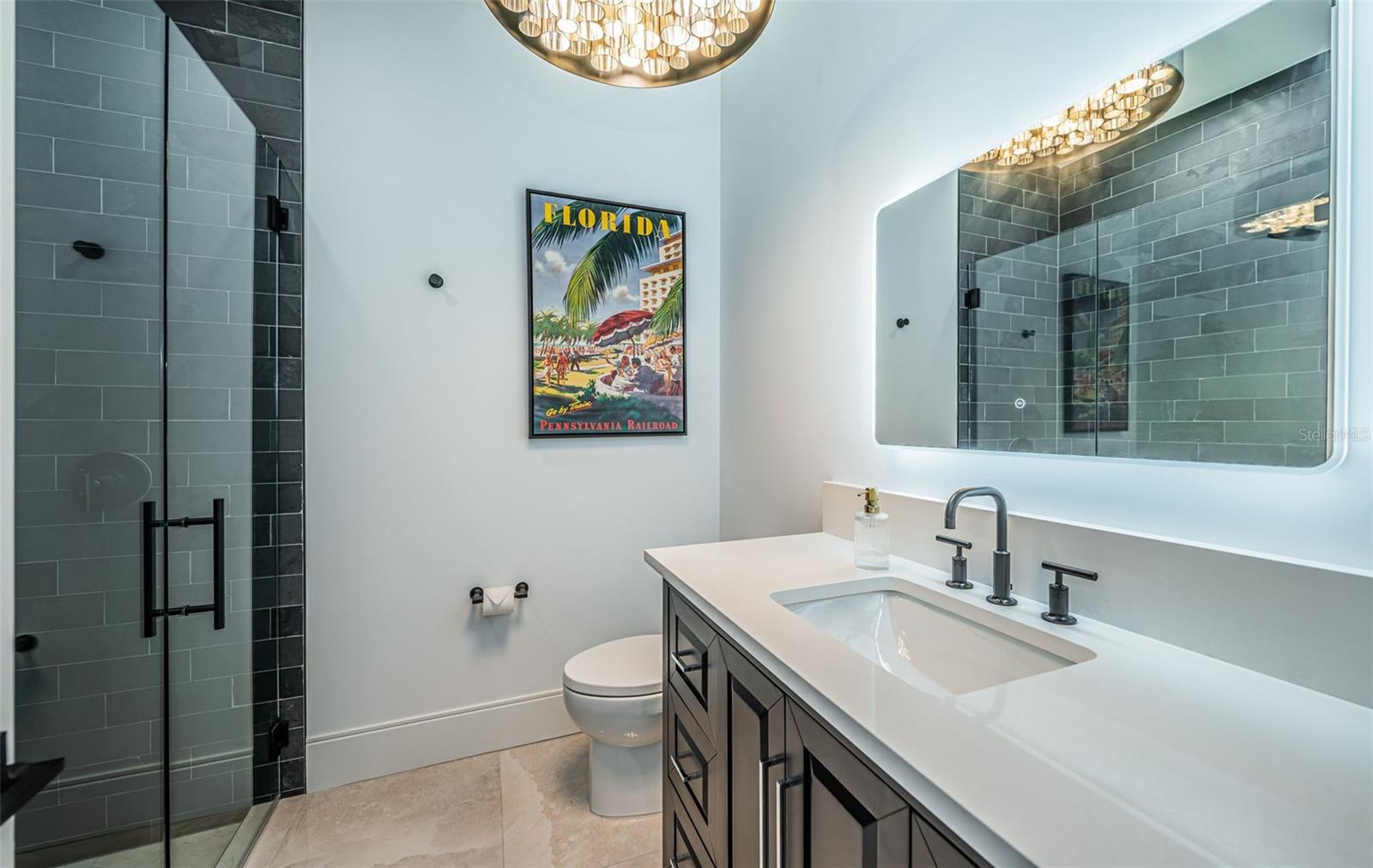 REDINGTON SHORES YACHT & TENNIS CLUB - Residential