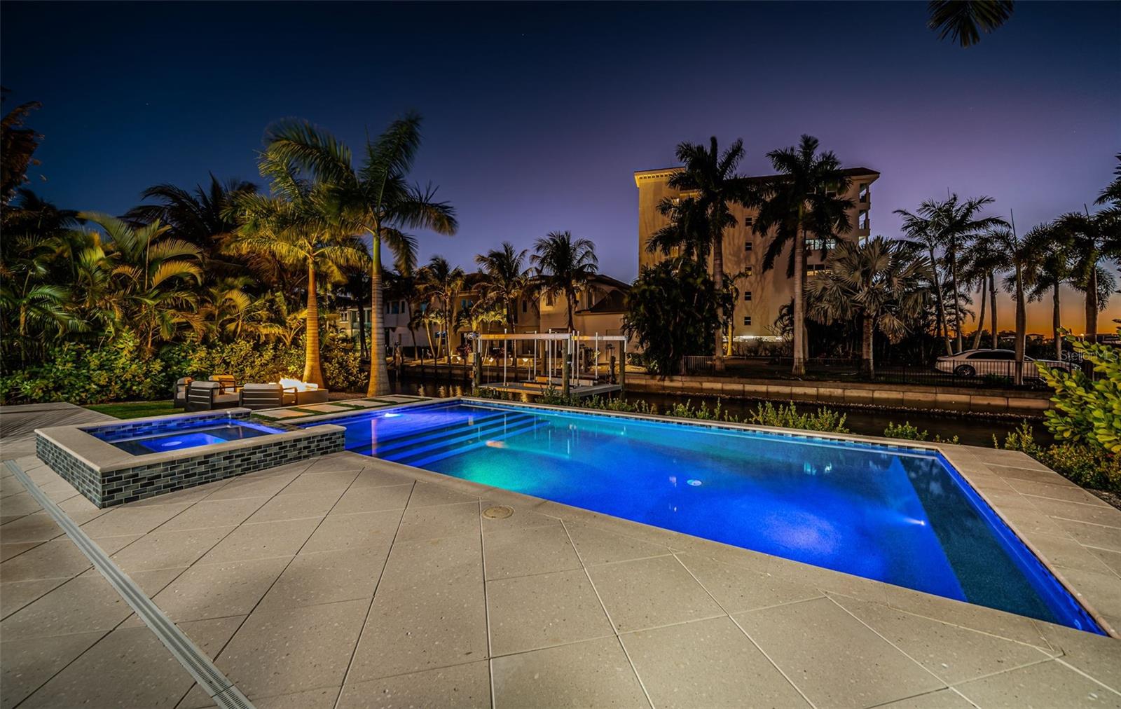 REDINGTON SHORES YACHT & TENNIS CLUB - Residential