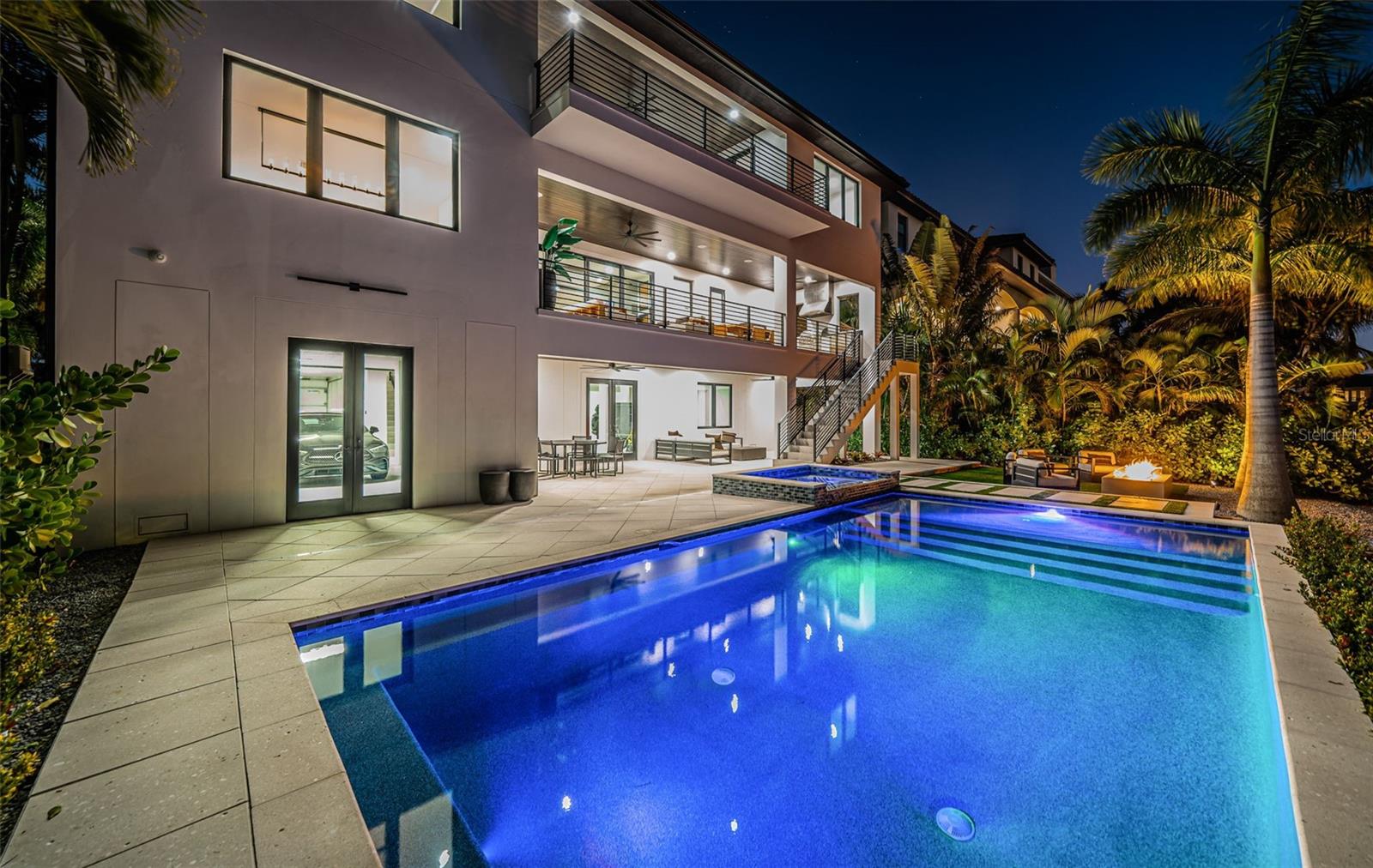 REDINGTON SHORES YACHT & TENNIS CLUB - Residential