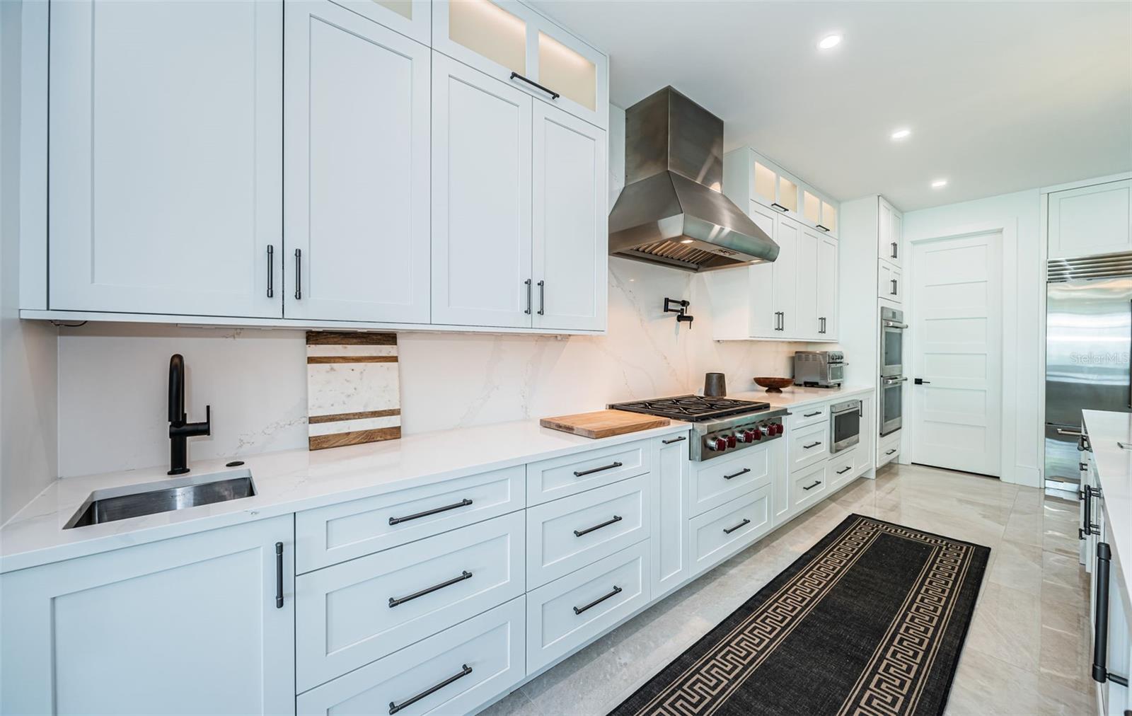 REDINGTON SHORES YACHT & TENNIS CLUB - Residential