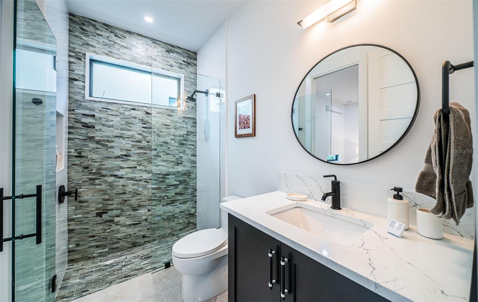 REDINGTON SHORES YACHT & TENNIS CLUB - Residential