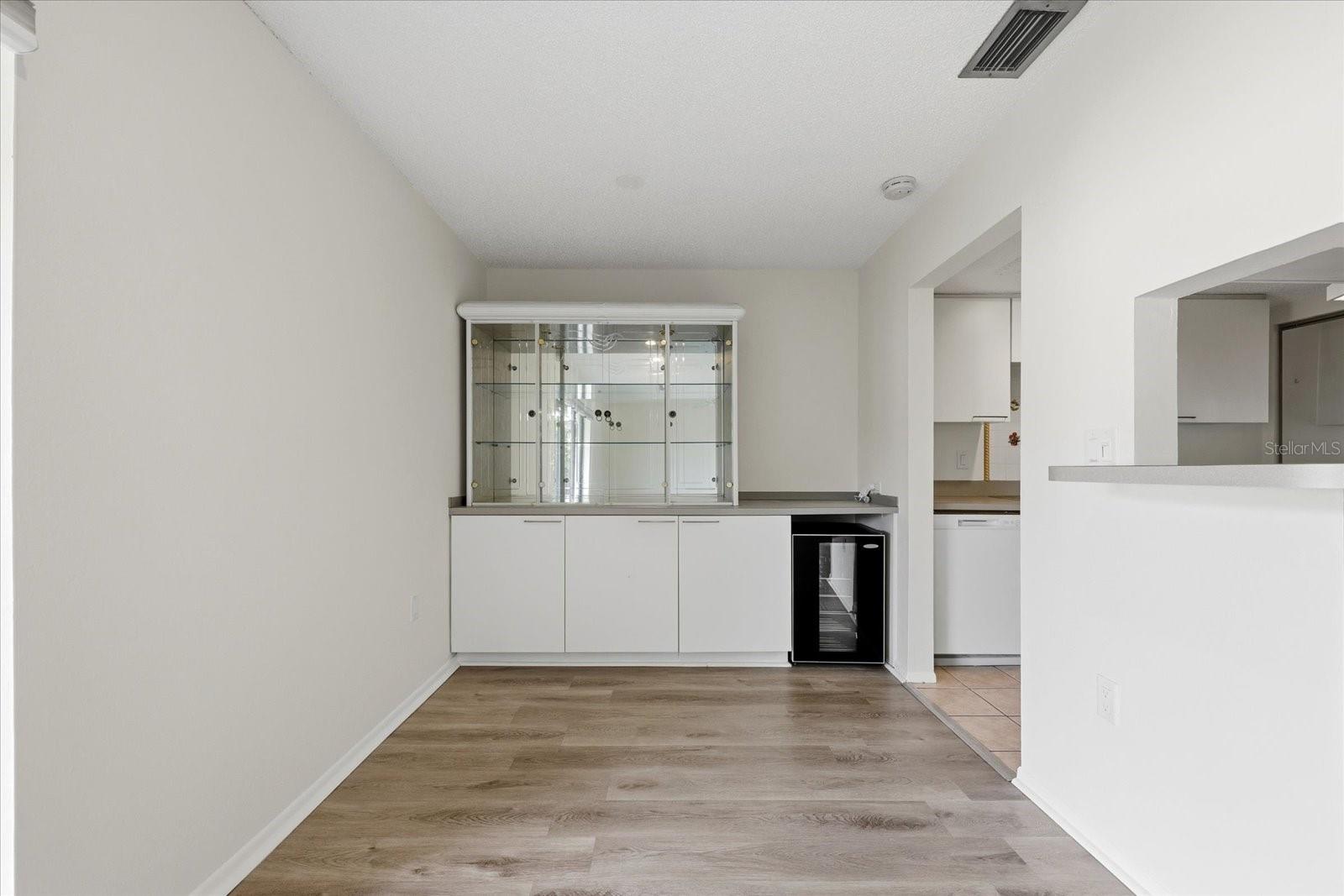 PEPPERTREE LAKE CONDO - Residential