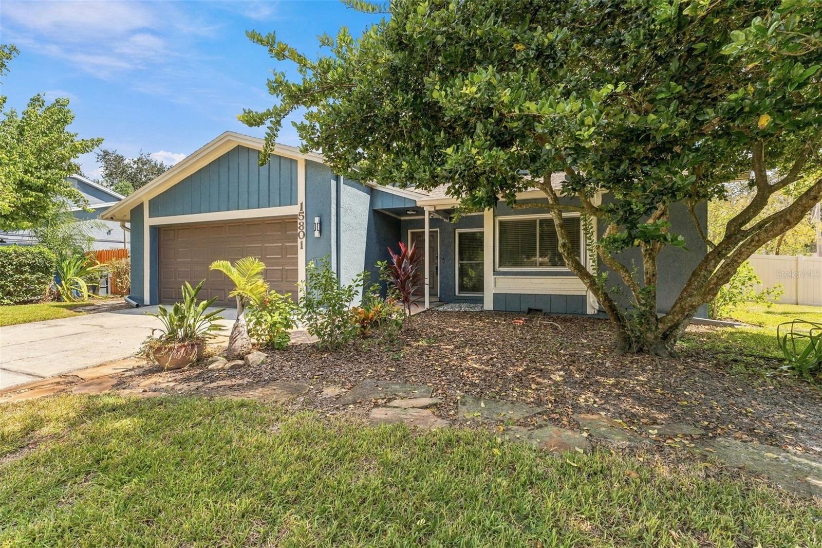15801 COUNTRY LAKE DRIVE