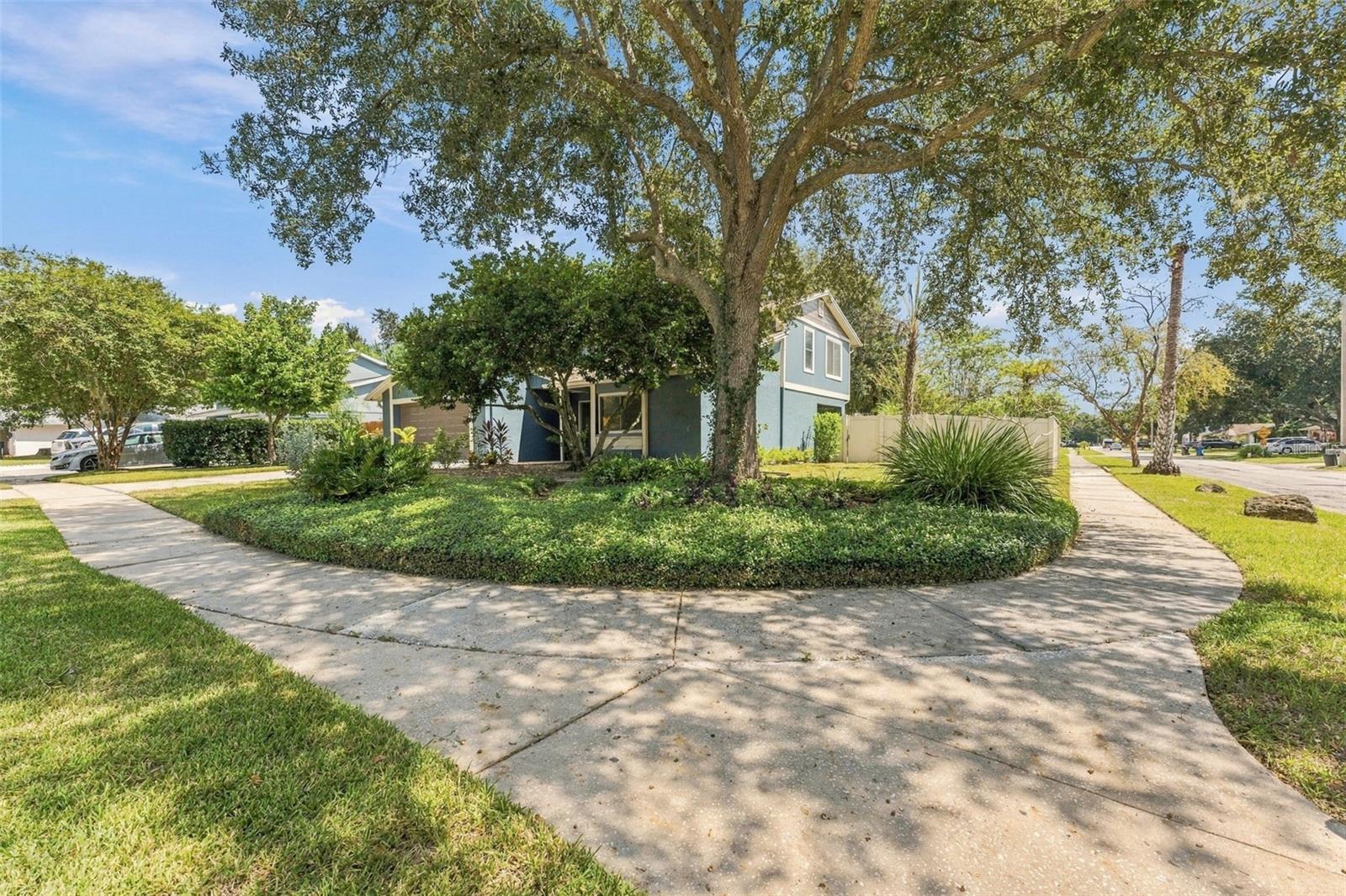 15801 COUNTRY LAKE DRIVE
