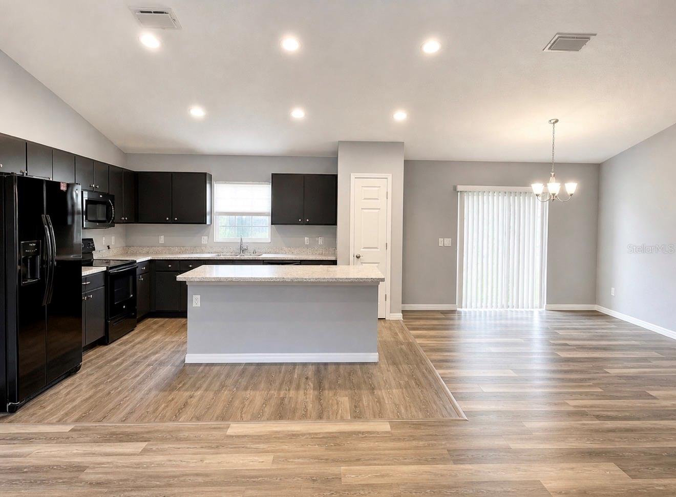 114 JUNIPER LOOP CIRCLE