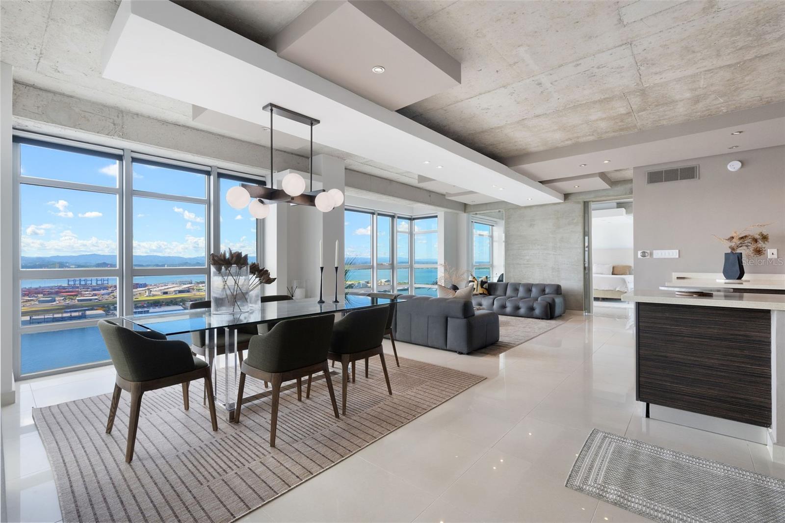 ATLANTIS CONDOMINIUM - Residential