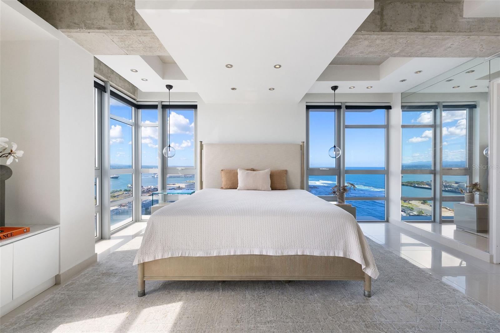 ATLANTIS CONDOMINIUM - Residential