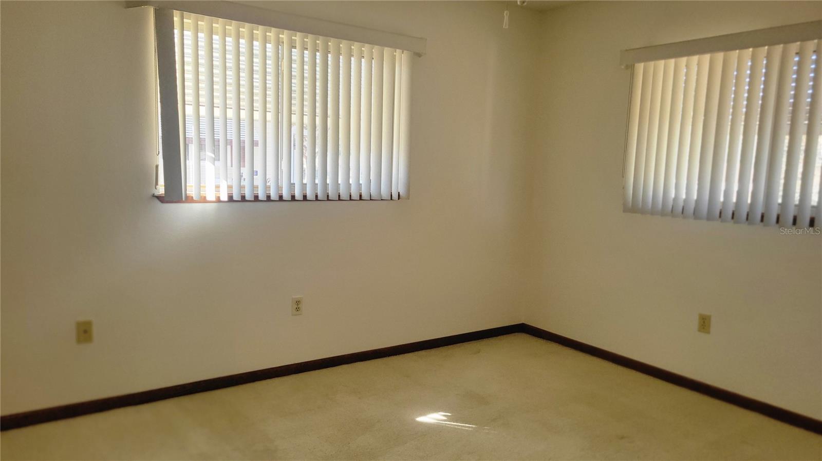 PALM CAY - Residential