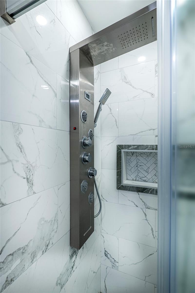 02 CAPRI VILLAGE CONDO - Residential