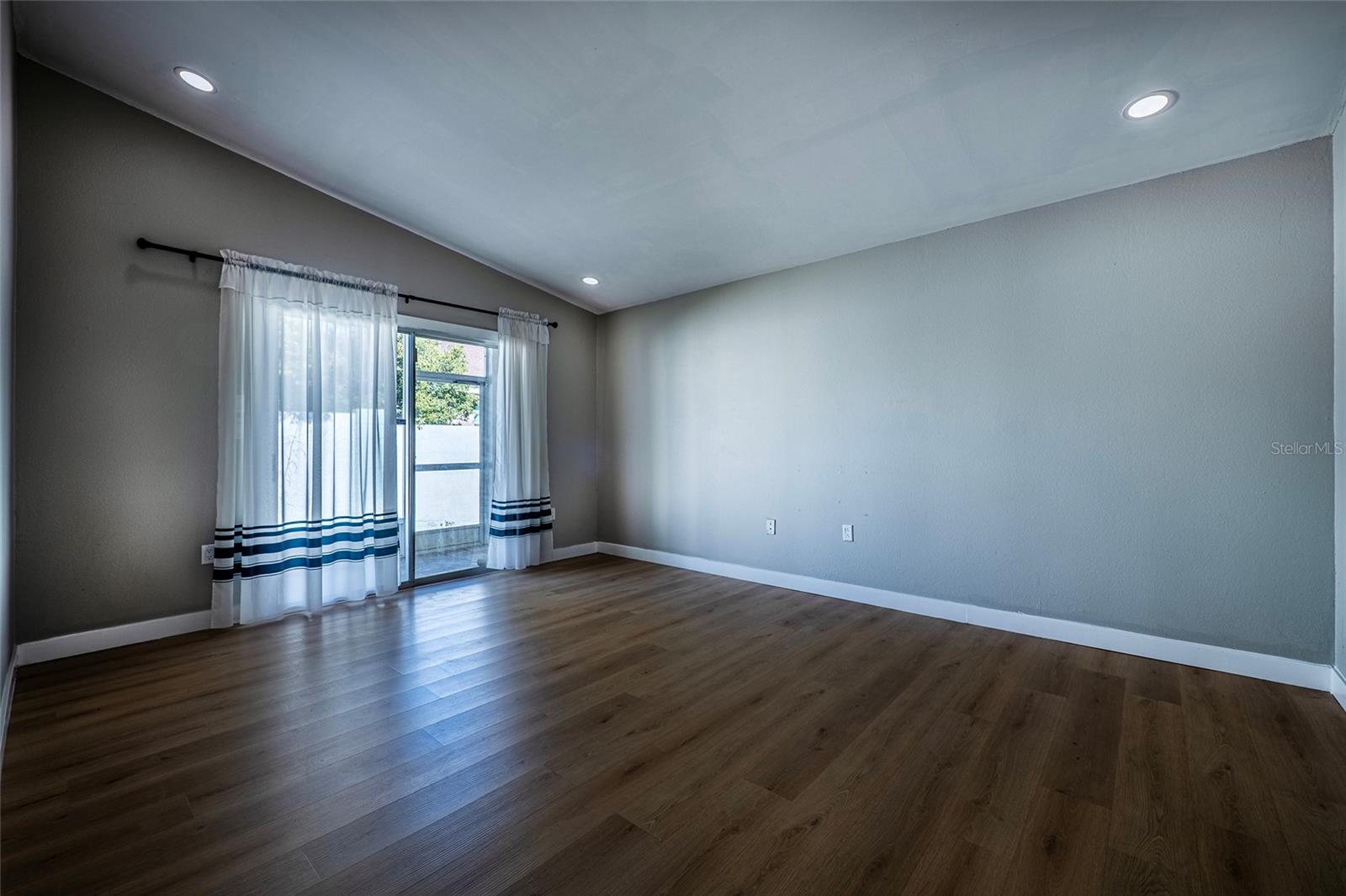 02 CAPRI VILLAGE CONDO - Residential