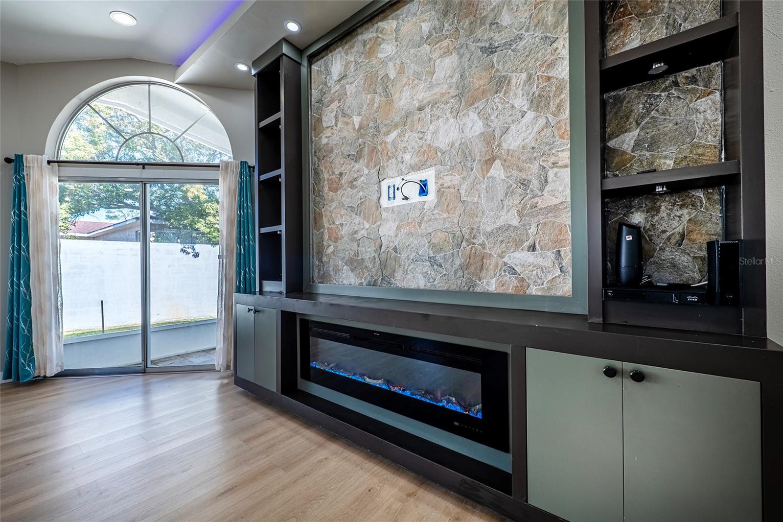 02 CAPRI VILLAGE CONDO - Residential