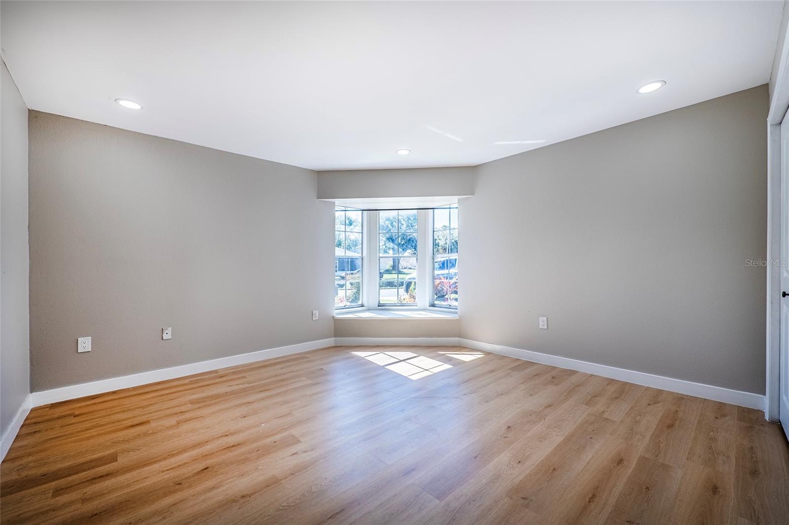 02 CAPRI VILLAGE CONDO - Residential