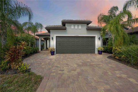 Photo of 13498 Nobilio Street, Venice, FL 34293 (MLS # N6141095) Photo of 13498 Nobilio Street, Venice, FL 34293 (MLS # N6141095)