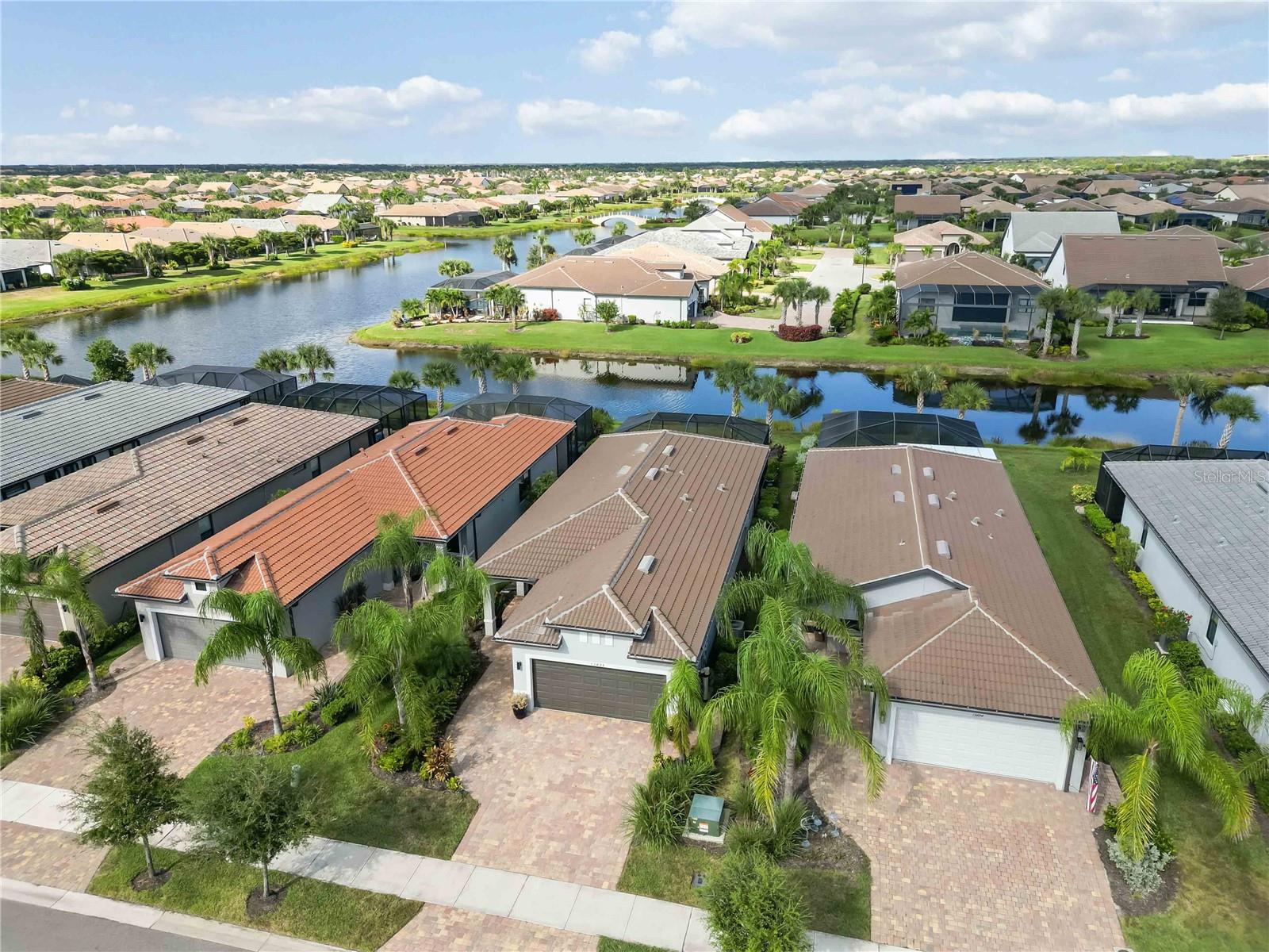 ISLANDWALK/THE WEST VLGS PH 8 - Residential