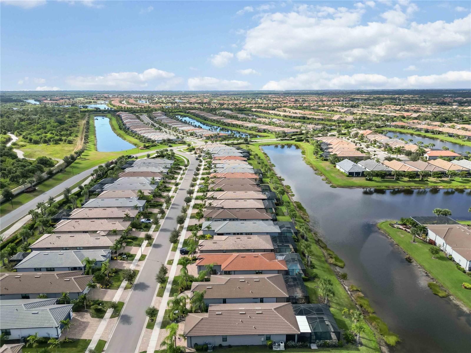 ISLANDWALK/THE WEST VLGS PH 8 - Residential