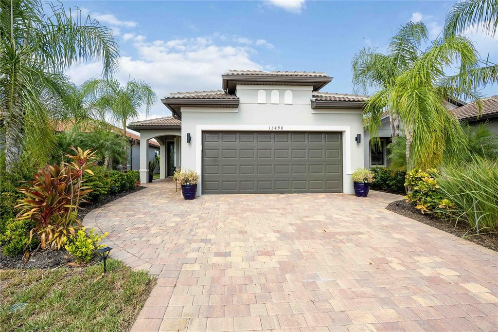 Venice Florida Homes for Sale 400k to 500k 4 Photo of 13498 Nobilio Street, Venice, FL 34293 (MLS # N6141095)