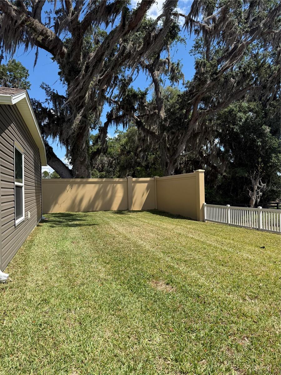 VILLAGES/SOUTHERN OAKS UN #138 - Residential