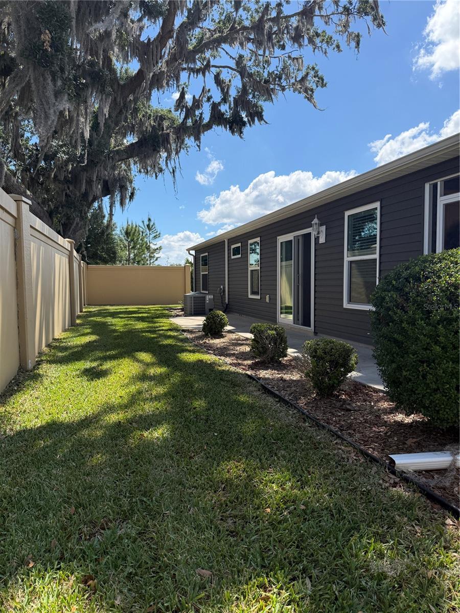 VILLAGES/SOUTHERN OAKS UN #138 - Residential