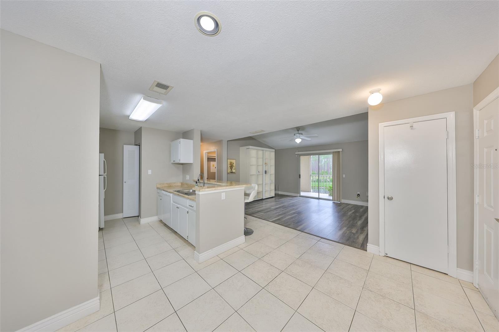9481 HIGHLAND OAK DRIVE 1206