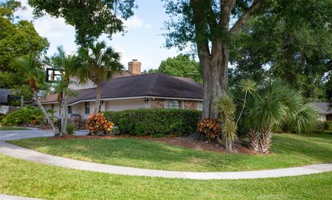 A home in LONGWOOD