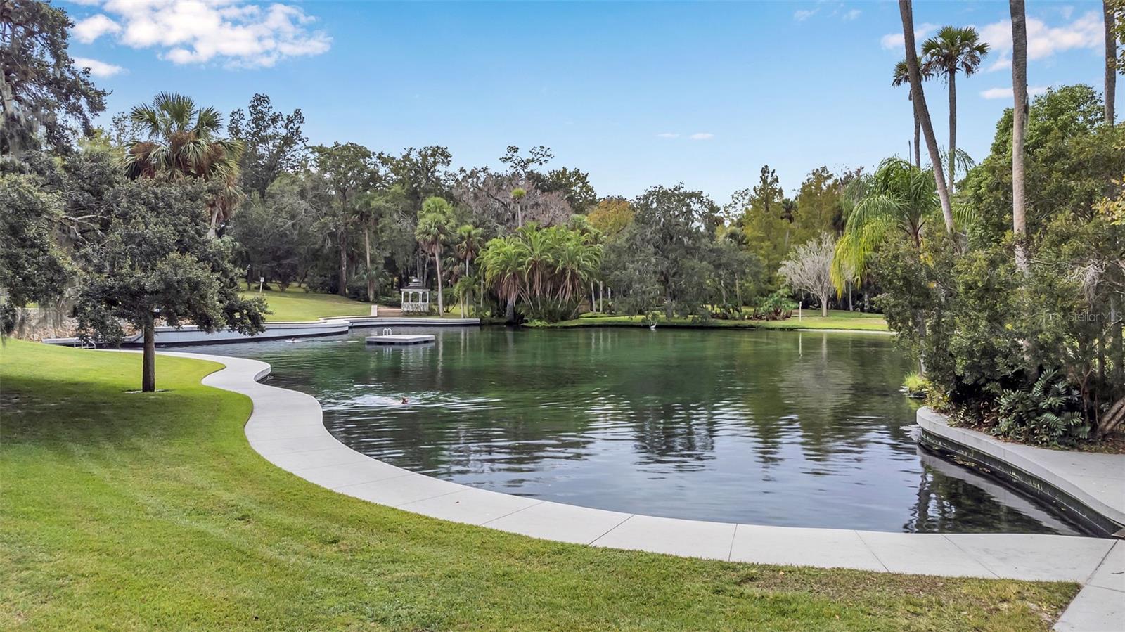 FAIRWAY VILLAS - Residential