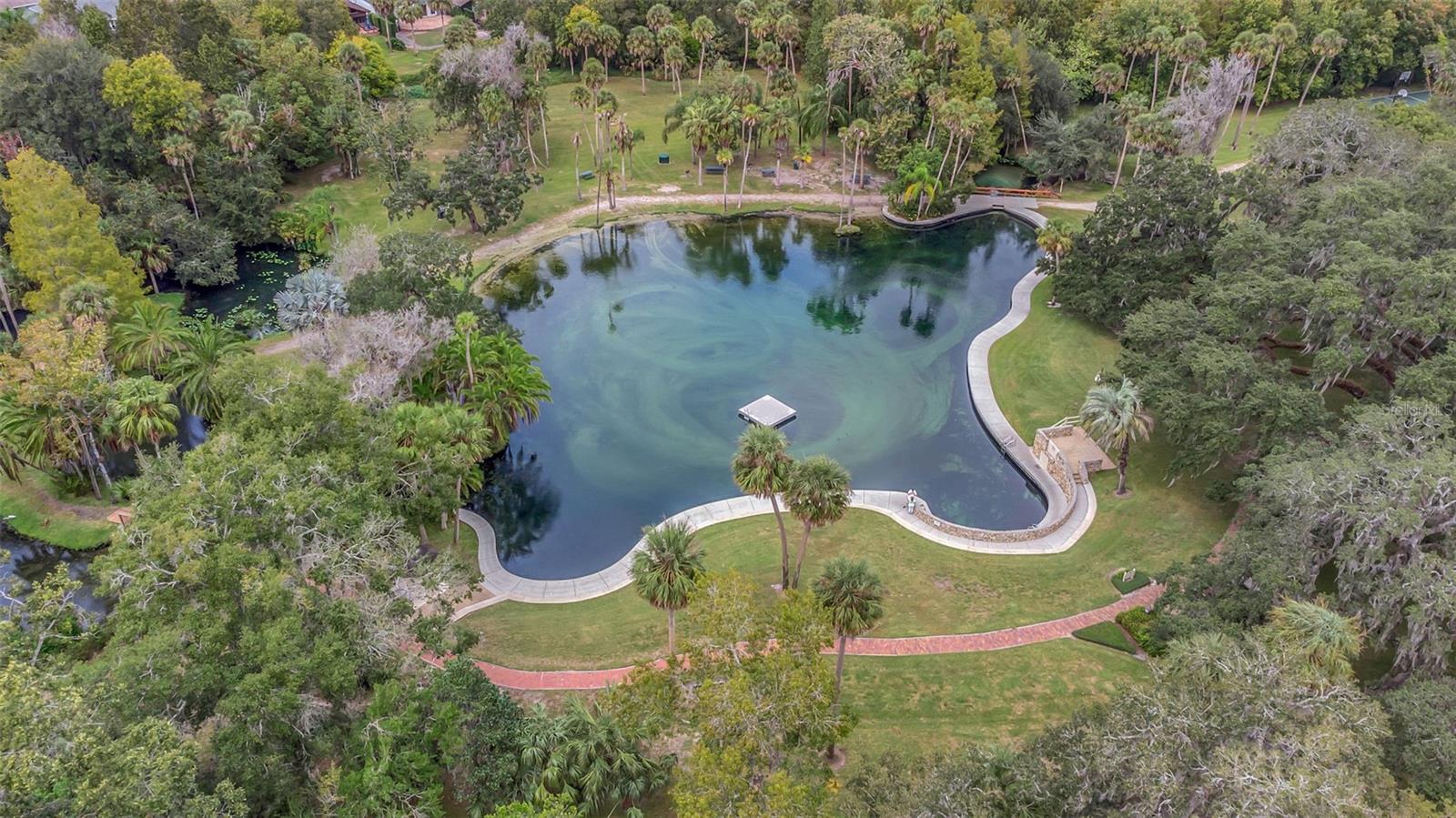 FAIRWAY VILLAS - Residential