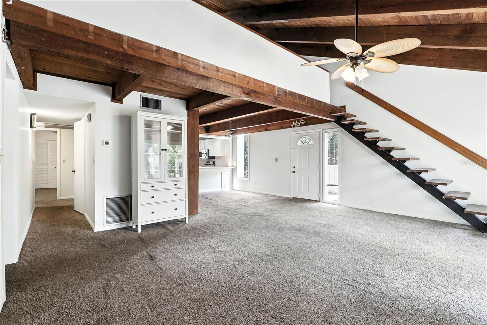 FAIRWAY VILLAS - Residential