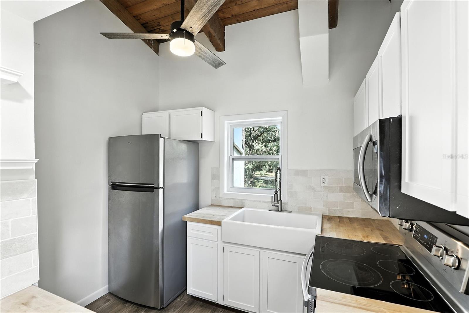 FAIRWAY VILLAS - Residential