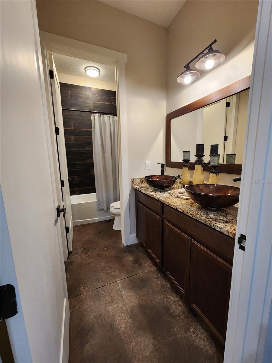 TANGLEWOOD 92150 - Residential