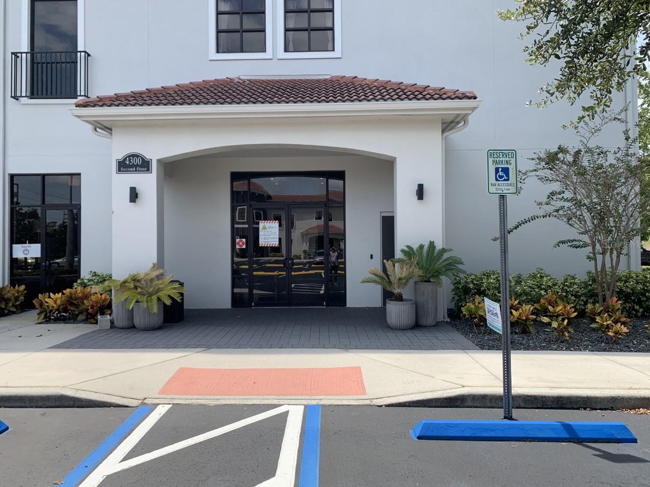 LEGENDS POINTE - Commercial Lease