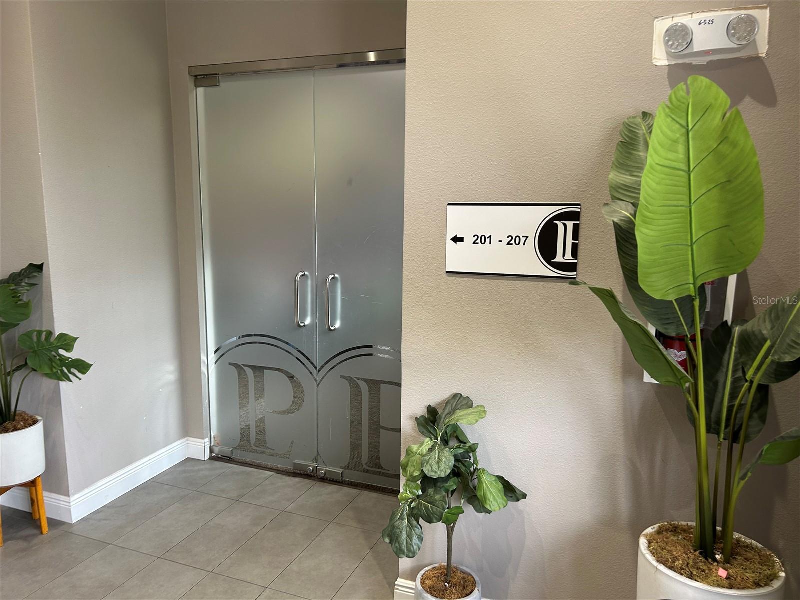 LEGENDS POINTE - Commercial Lease