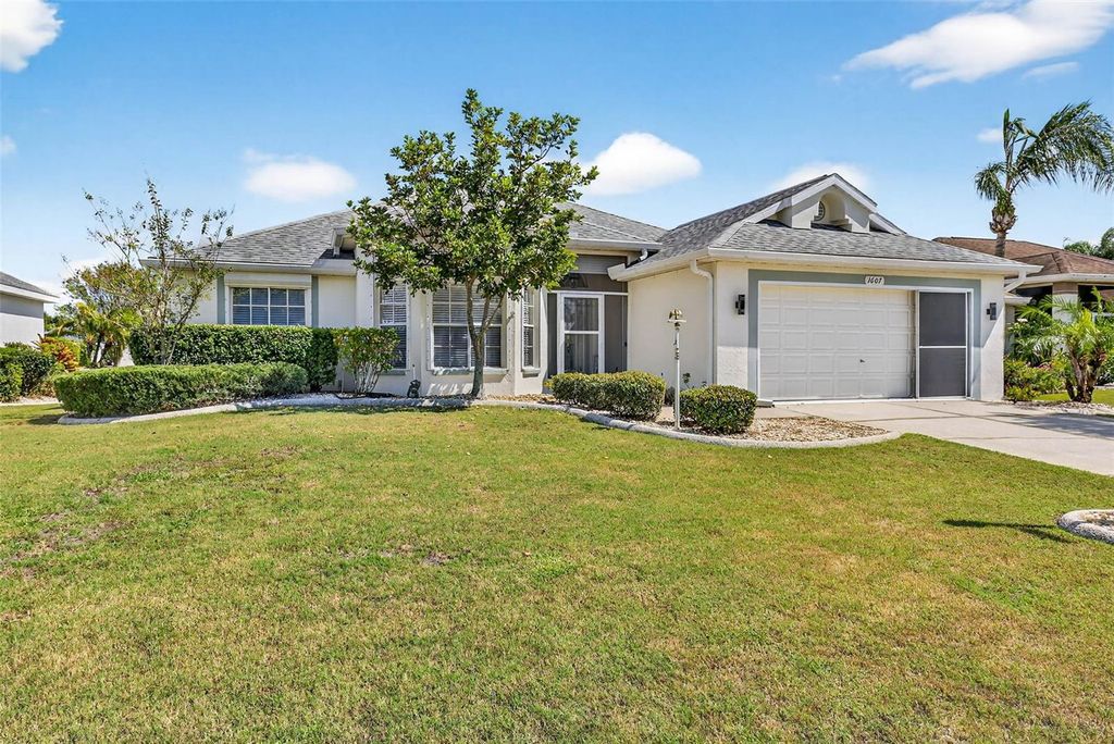 Photo of 1607 Alexander Crossing Way, Sun City Center, FL 33573 (MLS # TB8436837)