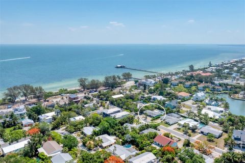 A home in ANNA MARIA