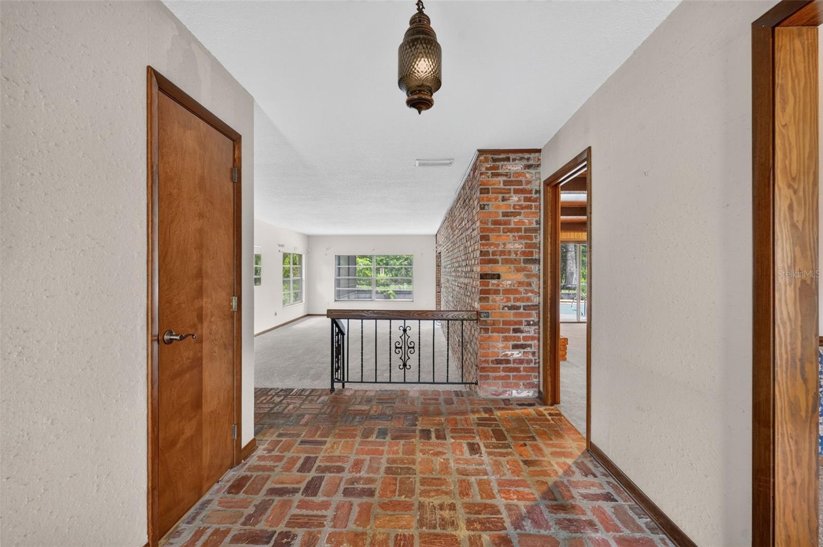212 FLAME AVENUE