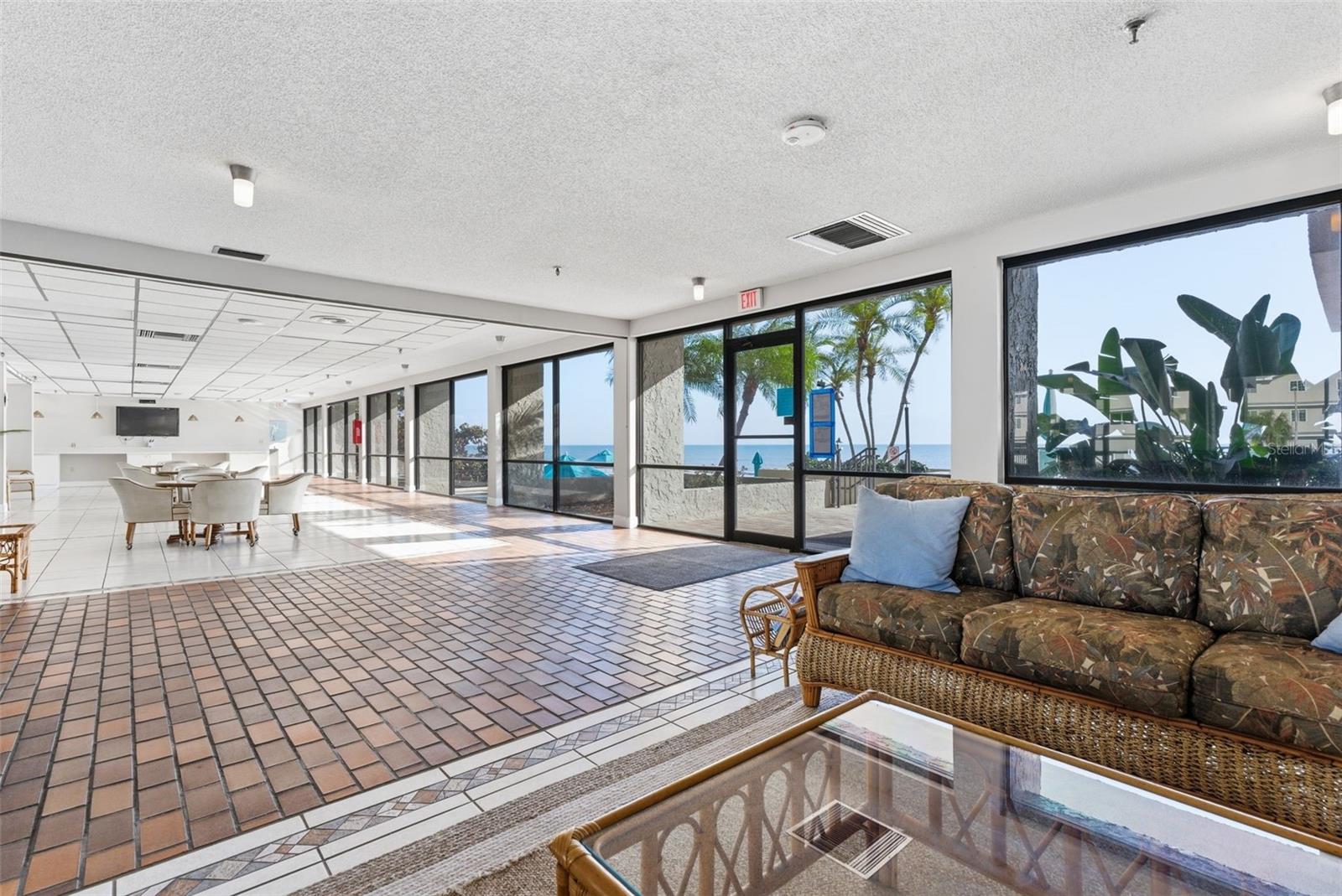 SURFSIDE TOWER CONDO - Residential