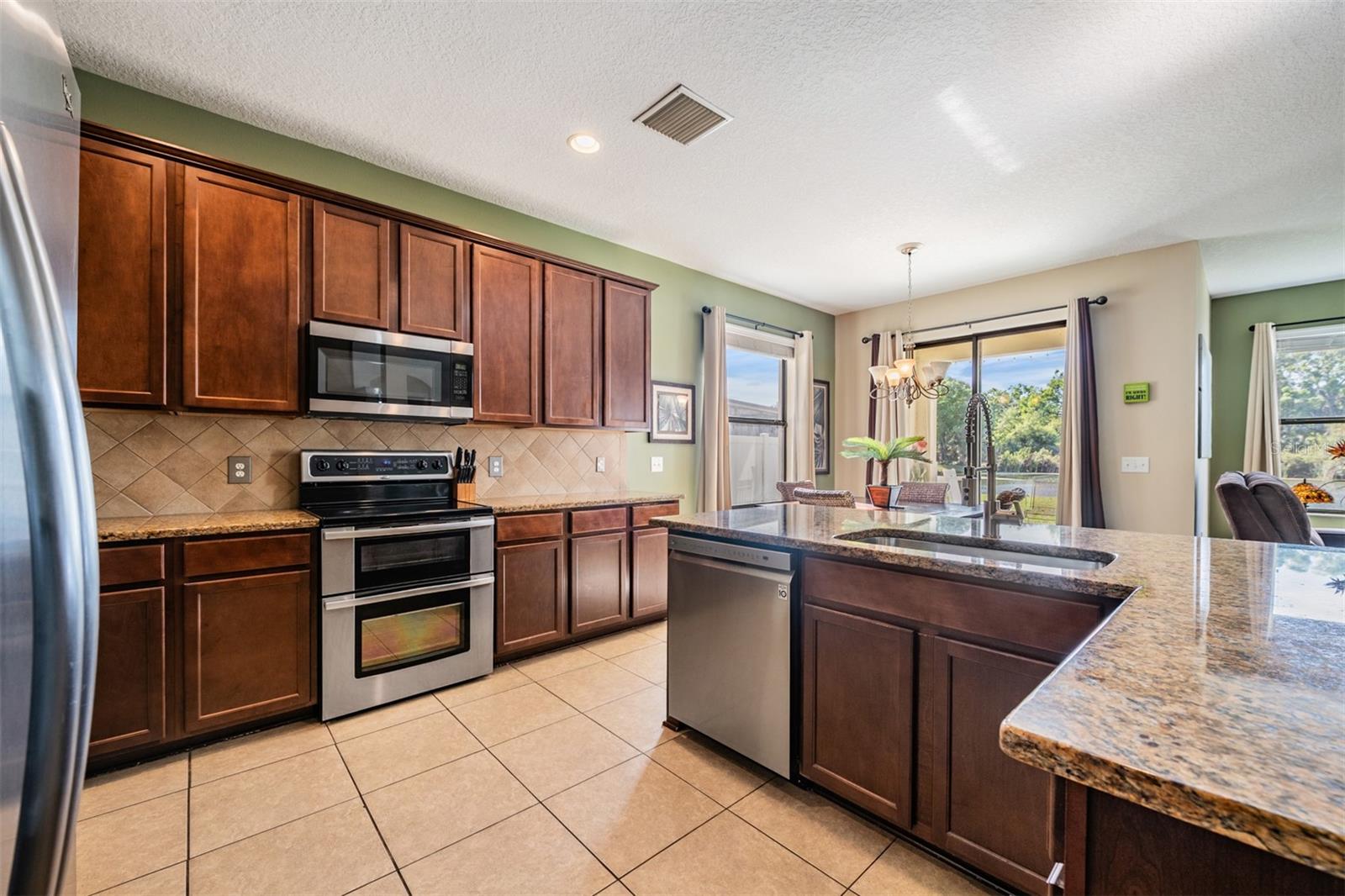 TANGLEWOOD PRESERVE - Residential