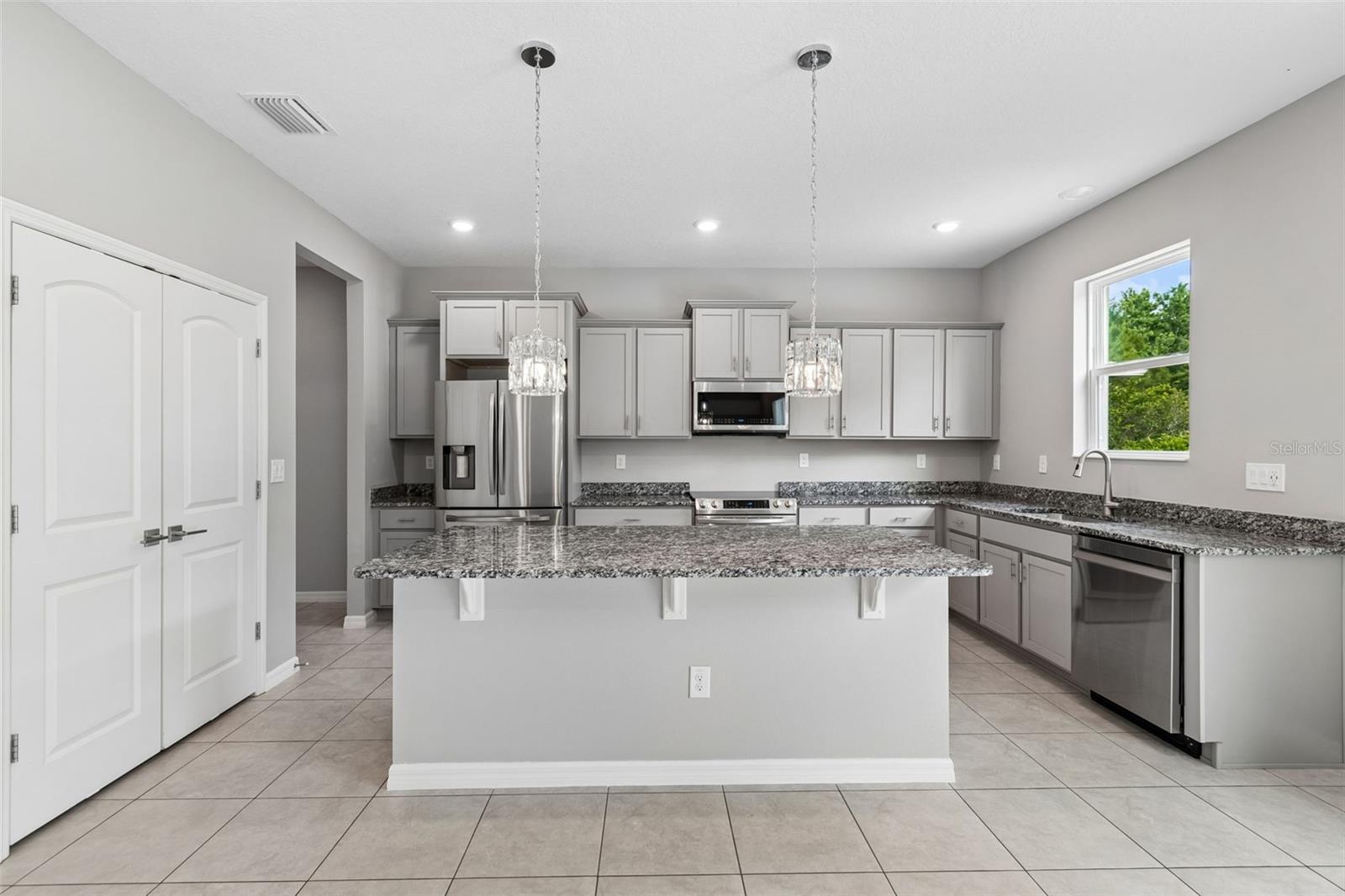 FREEDOM RIDGE - Residential