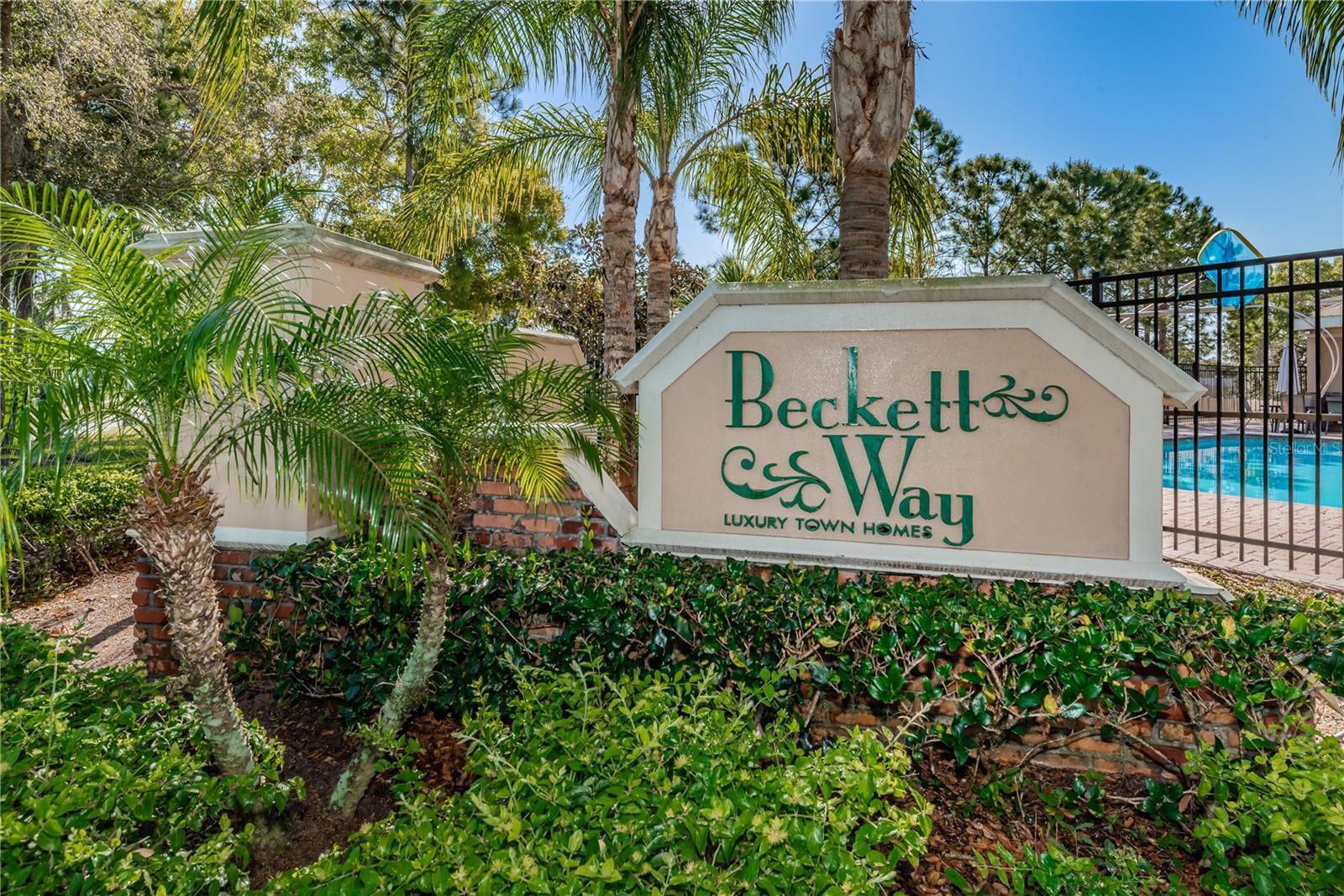 BECKETT WAY TWNHMS - Residential