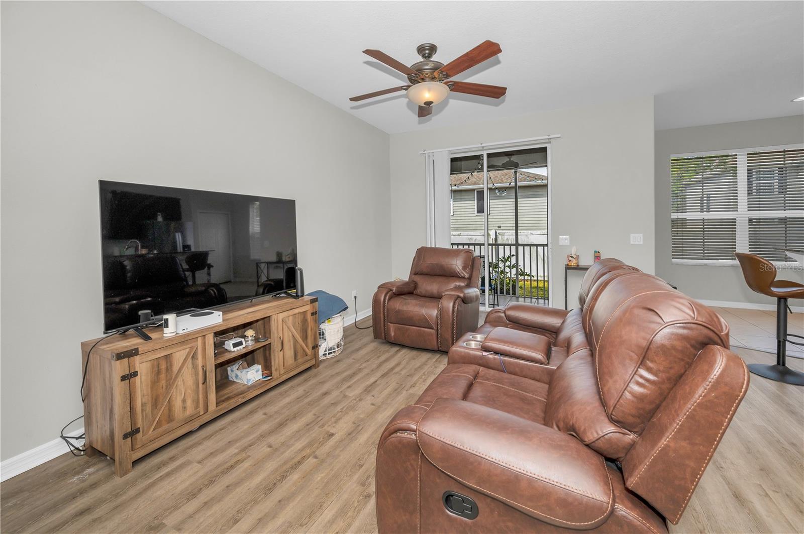 BECKETT WAY TWNHMS - Residential