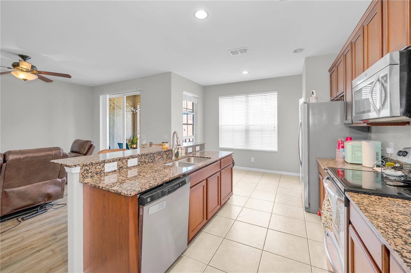 BECKETT WAY TWNHMS - Residential