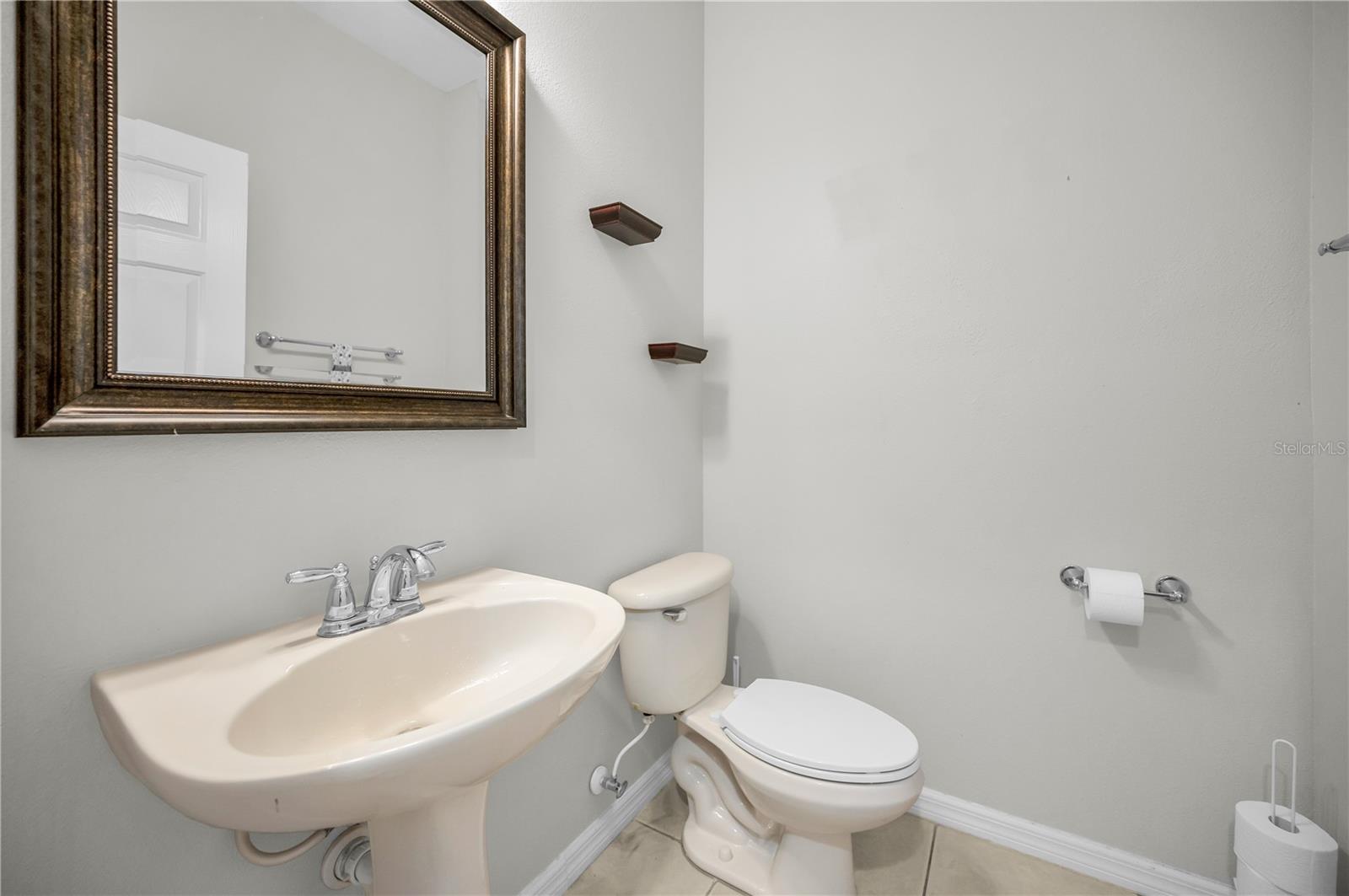 BECKETT WAY TWNHMS - Residential