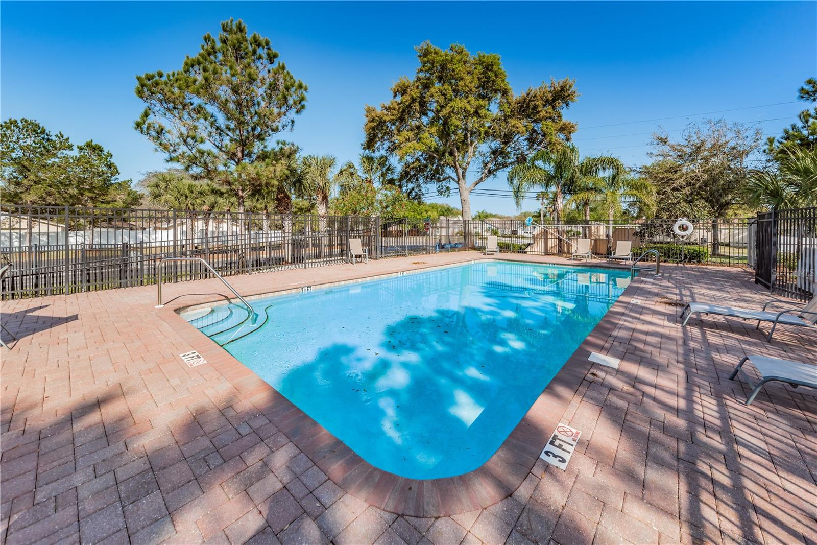 BECKETT WAY TWNHMS - Residential